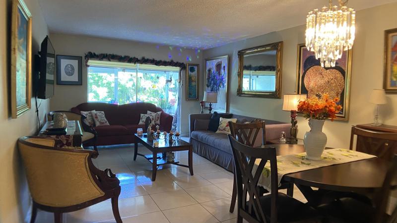  Condo & Townhome Photos