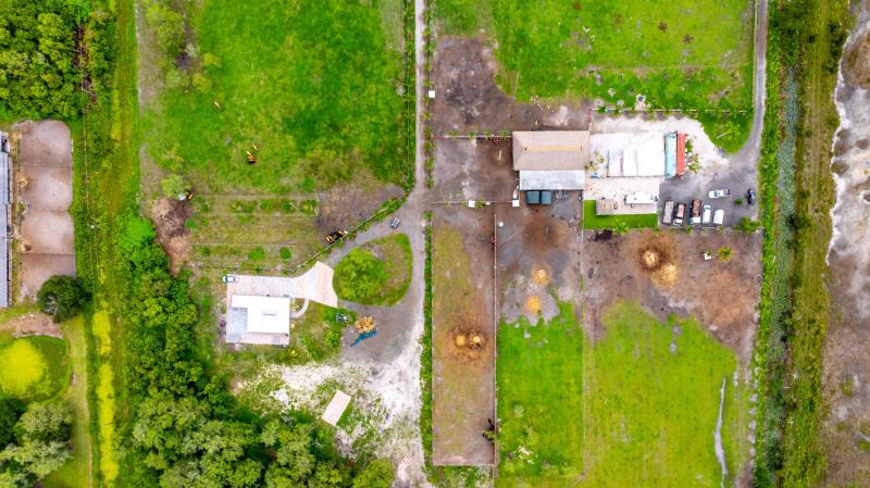  Commercial & Industrial Land Images 