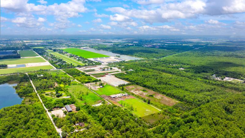  Commercial & Industrial Land Images 