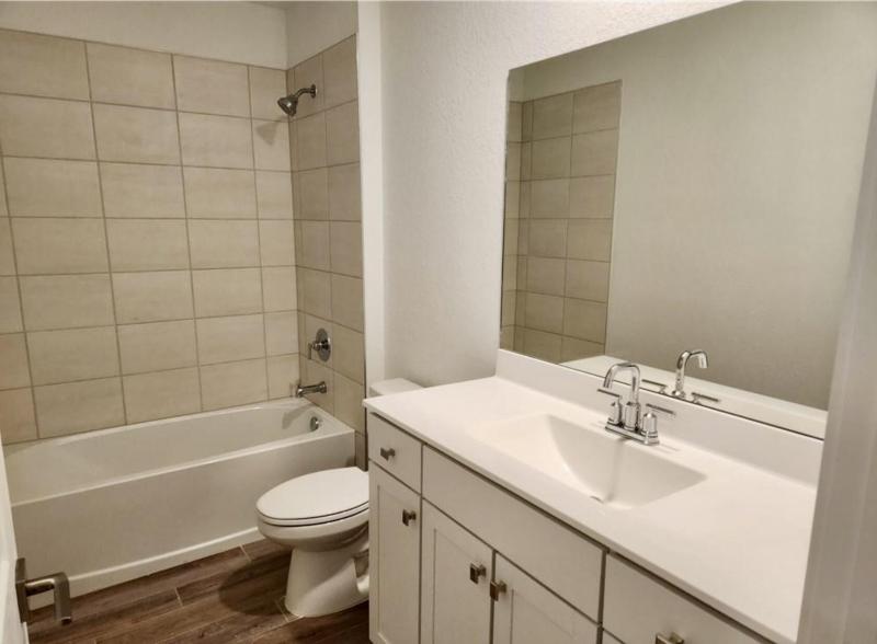  Condo & Townhome Photos
