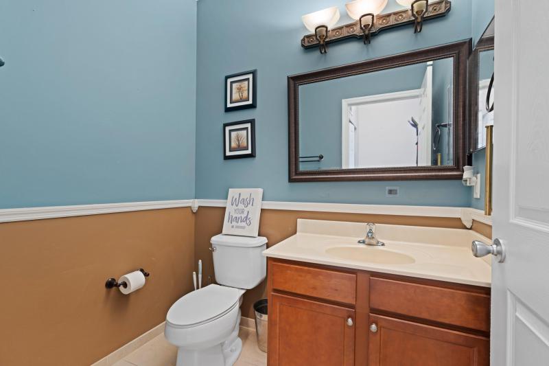  Condo & Townhome Photos