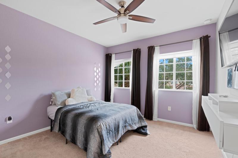  Condo & Townhome Photos