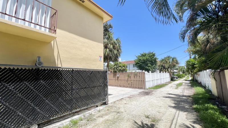 Duplex, Triplex and Fourplex Images