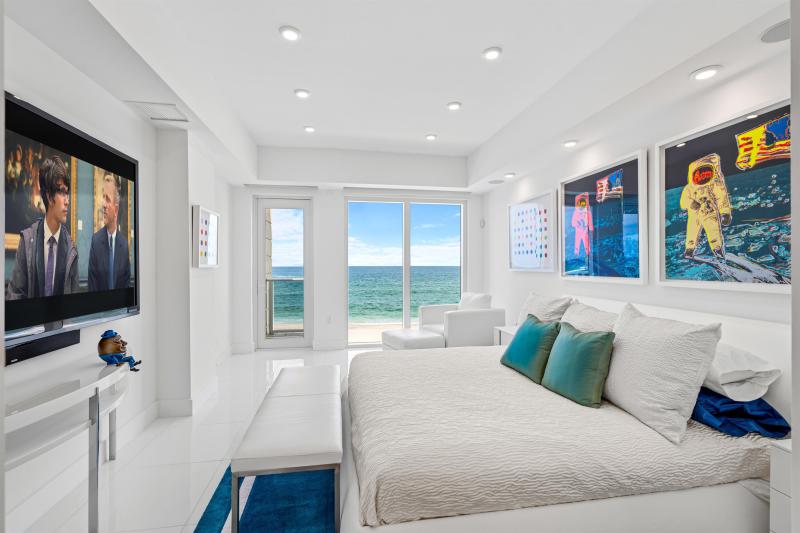  Condo & Townhome Photos