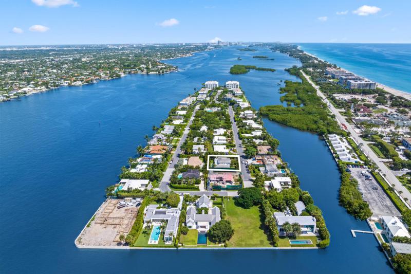  Single Family Homes Photo 9:  Palm Beach,  FL 33480