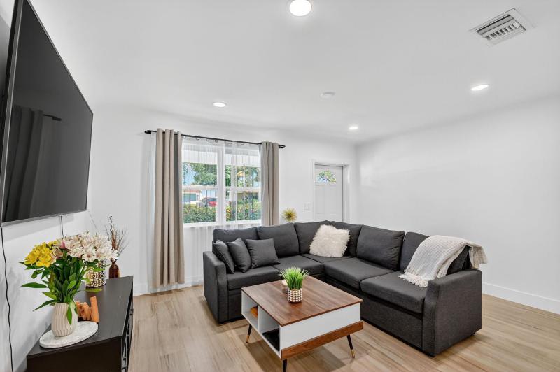 Duplex, Triplex and Fourplex Images