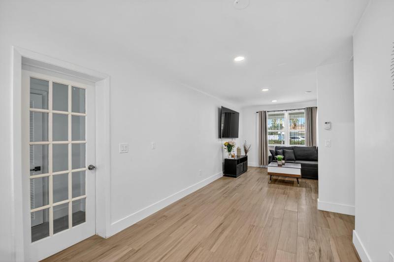 Duplex, Triplex and Fourplex Images