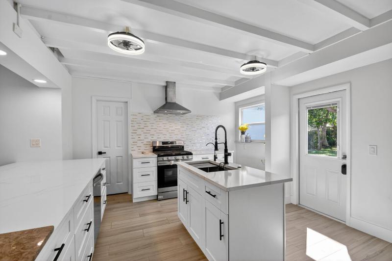 Duplex, Triplex and Fourplex Images