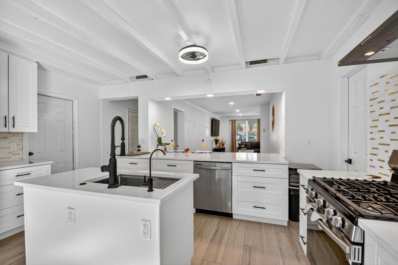 Duplex, Triplex and Fourplex Images