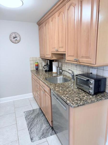  Condo & Townhome Photos