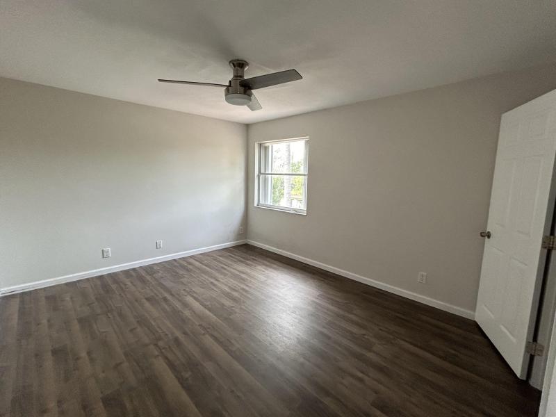  Single Family Homes Photo 11:  Greenacres,  FL 33463