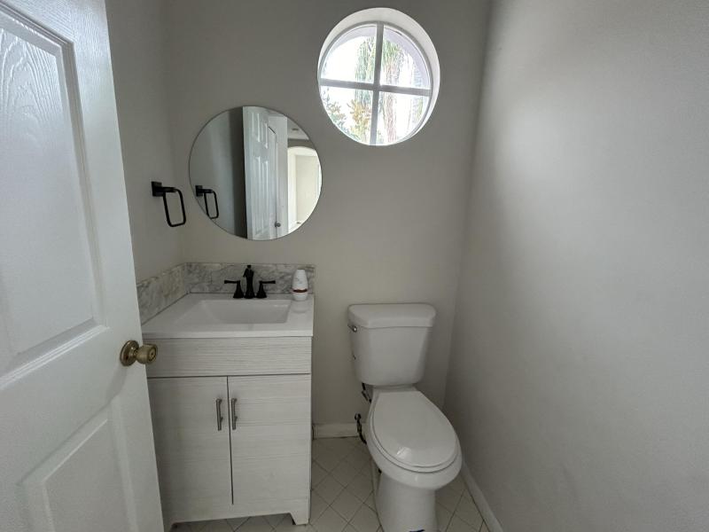  Single Family Homes Photo 13:  Greenacres,  FL 33463