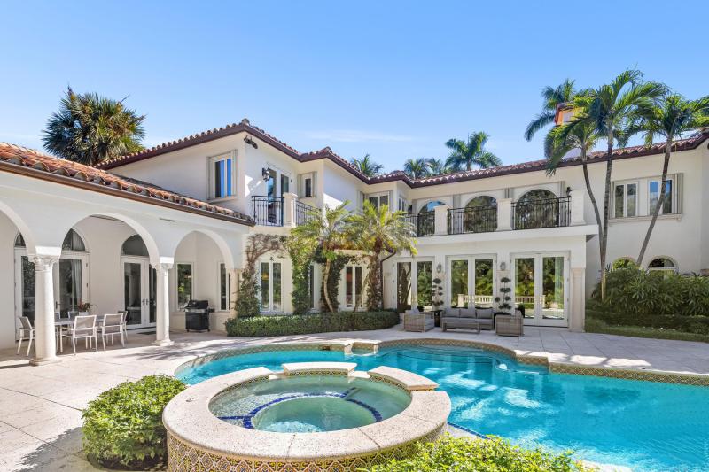  Single Family Homes Photo 105:  Palm Beach,  FL 33480