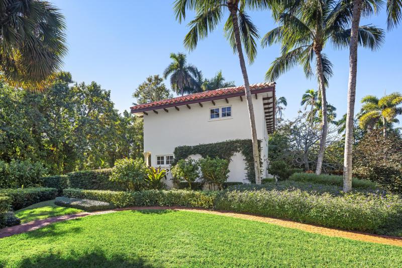  Single Family Homes Photo 11:  Palm Beach,  FL 33480