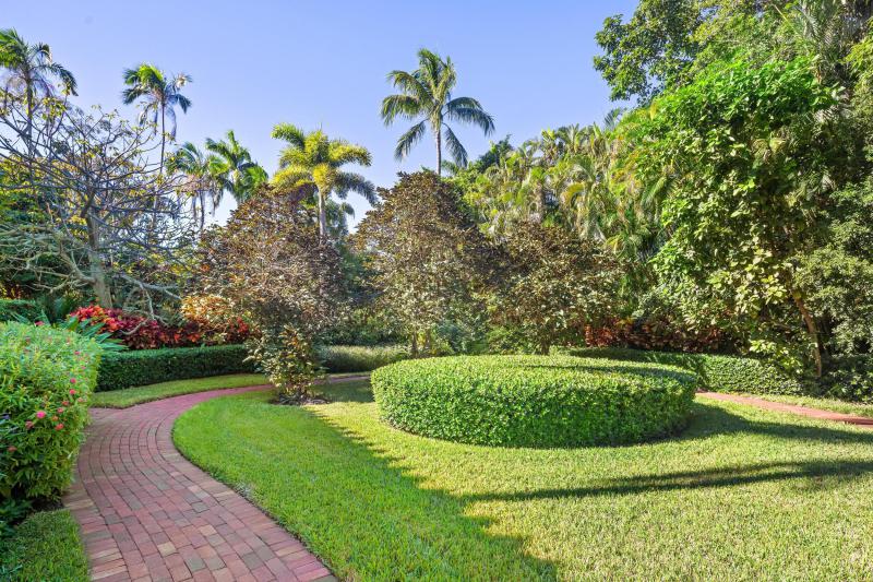  Single Family Homes Photo 14:  Palm Beach,  FL 33480