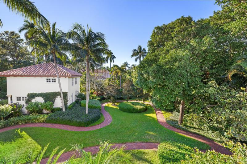  Single Family Homes Photo 15:  Palm Beach,  FL 33480