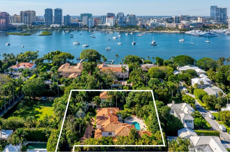 Single Family Homes Photo 3:  Palm Beach,  FL 33480