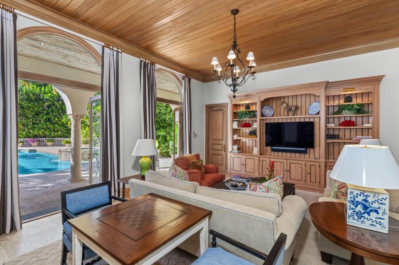  Single Family Homes Photo 50:  Palm Beach,  FL 33480