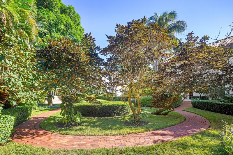  Single Family Homes Photo 7:  Palm Beach,  FL 33480