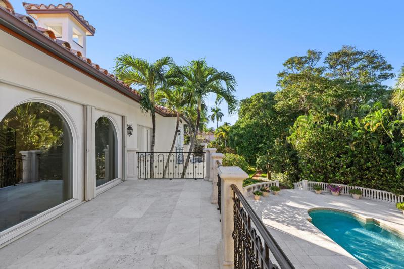 Single Family Homes Photo 70:  Palm Beach,  FL 33480