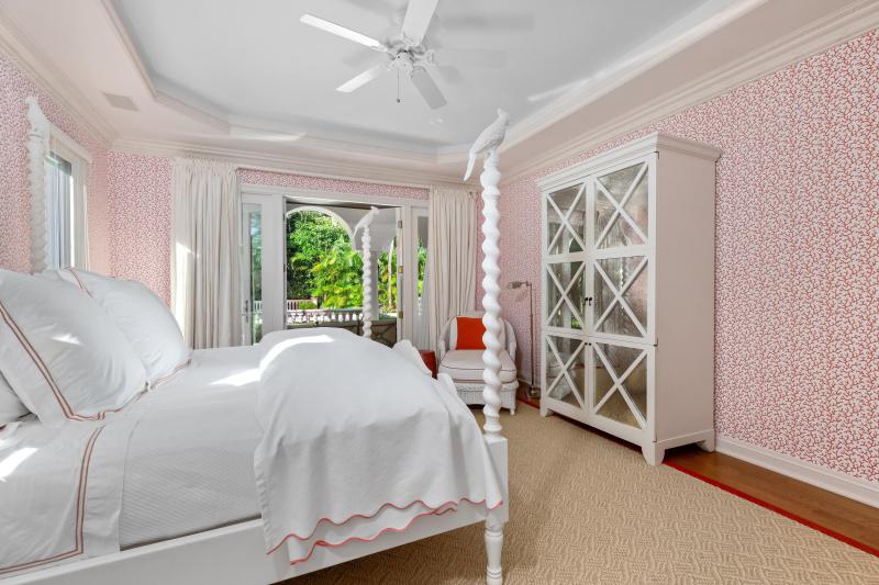  Single Family Homes Photo 74:  Palm Beach,  FL 33480