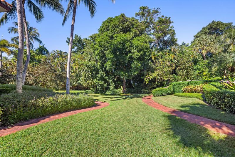  Single Family Homes Photo 9:  Palm Beach,  FL 33480
