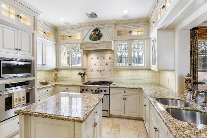  Single Family Homes Photo 14:  Palm Beach,  FL 33480