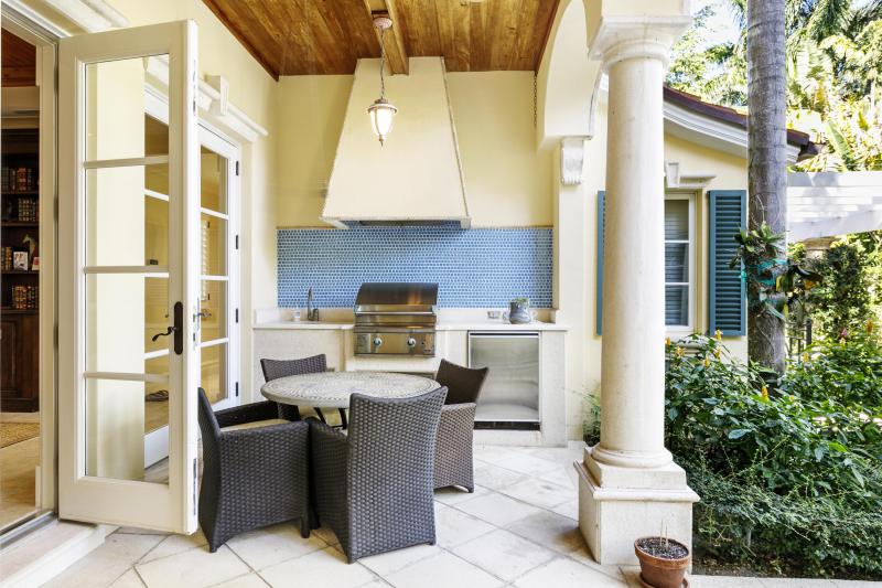  Single Family Homes Photo 18:  Palm Beach,  FL 33480