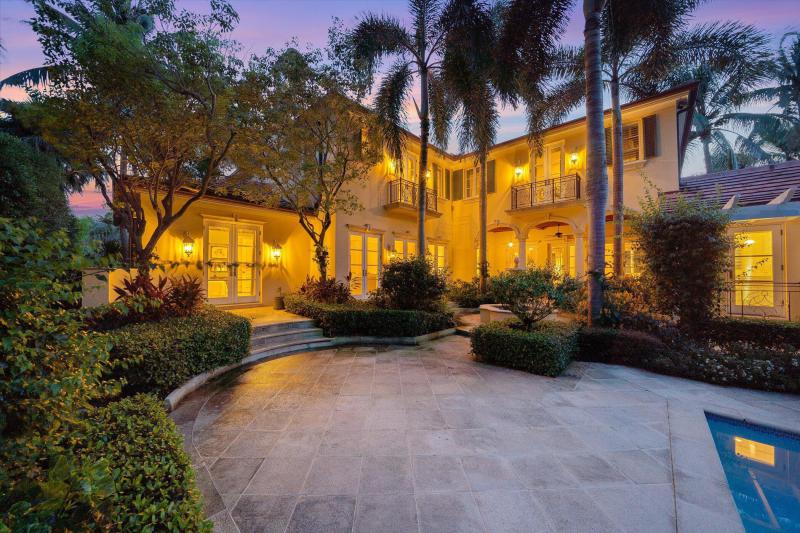 Single Family Homes Photo 22:  Palm Beach,  FL 33480