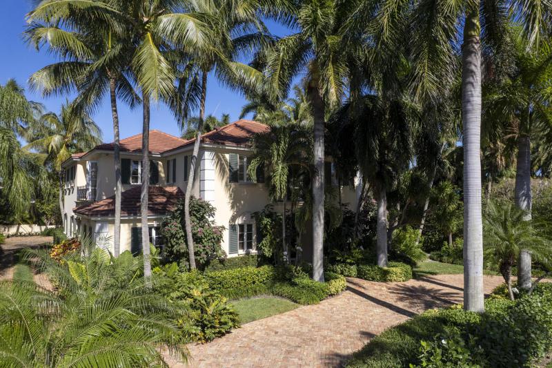  Single Family Homes Photo 3:  Palm Beach,  FL 33480