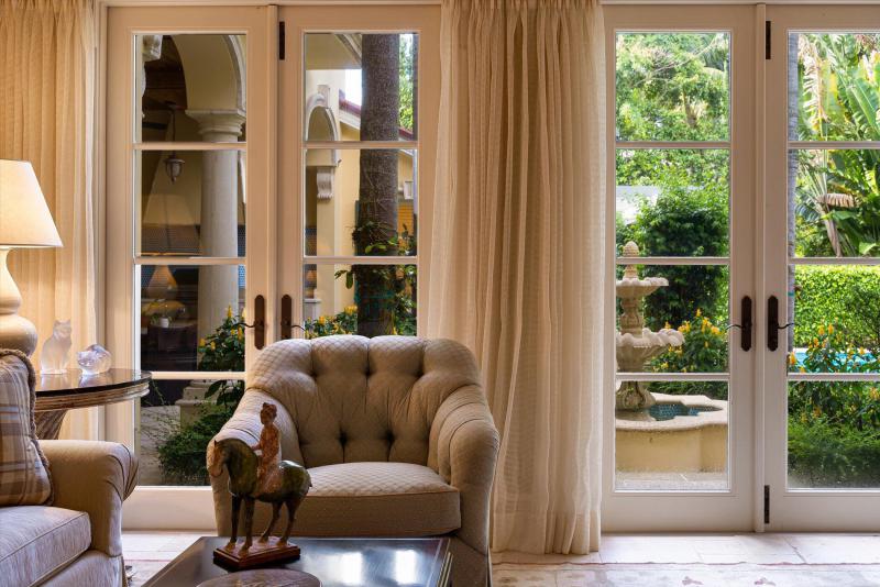 Single Family Homes Photo 6:  Palm Beach,  FL 33480