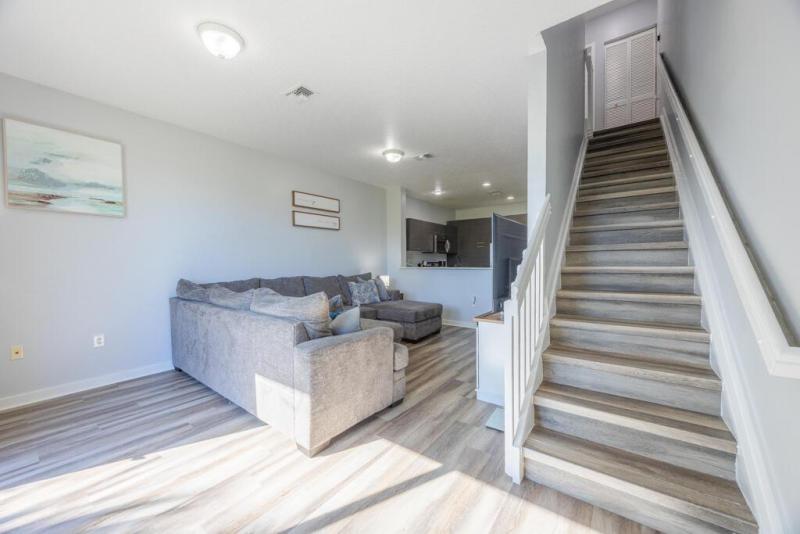  Condo & Townhome Photos