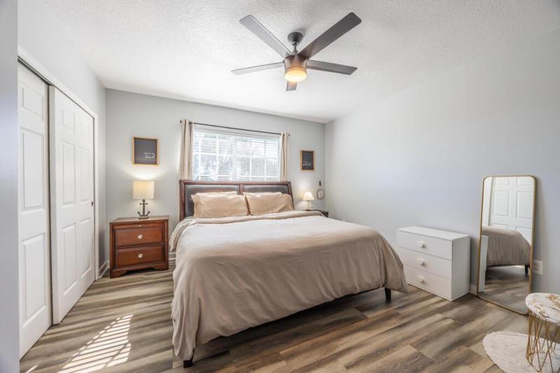  Condo & Townhome Photos