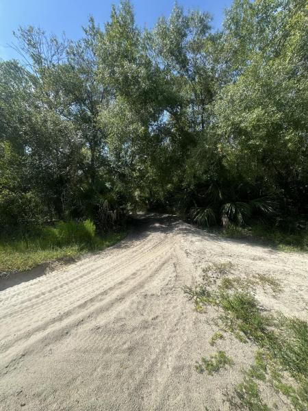  Commercial & Industrial Land Images 