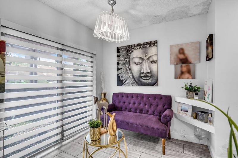  Condo & Townhome Photos
