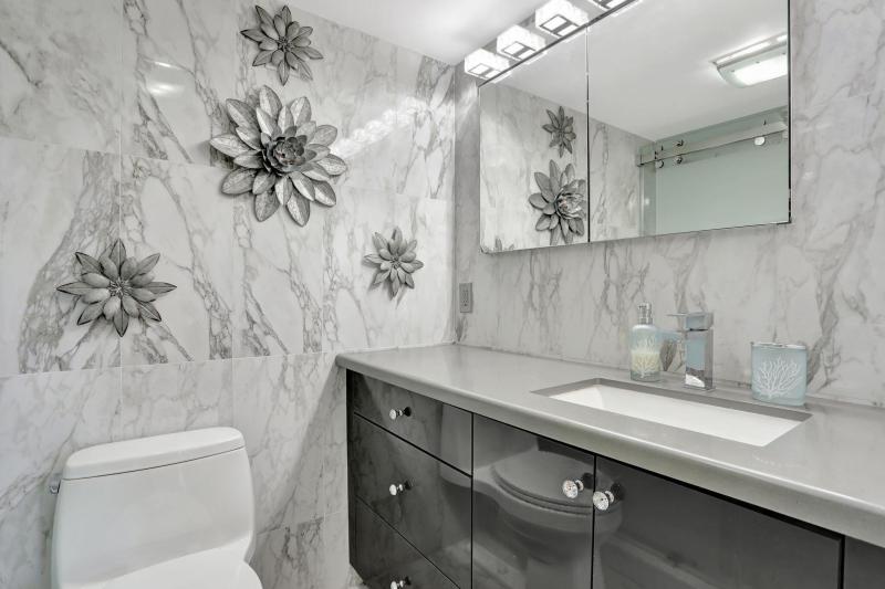  Condo & Townhome Photos