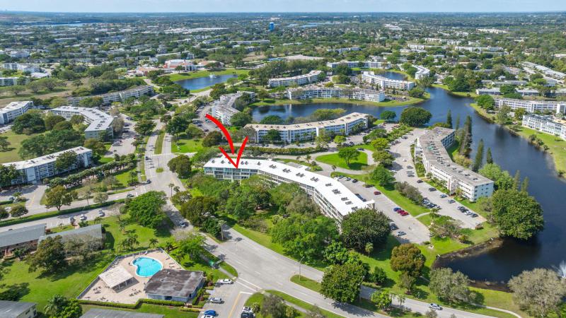  Condo & Townhome Photos