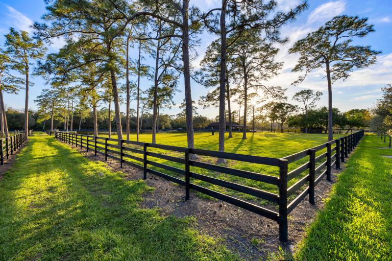  Single Family Homes Photo 12:  Jupiter,  FL 33478