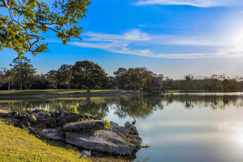 Single Family Homes Photo 17:  Jupiter,  FL 33478