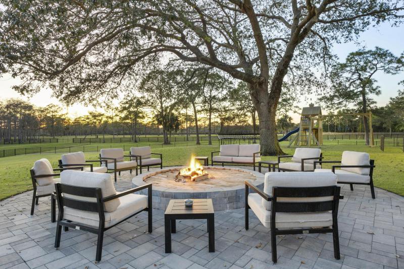  Single Family Homes Photo 2:  Jupiter,  FL 33478