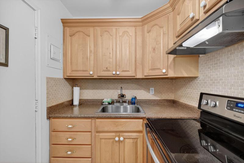  Condo & Townhome Photos