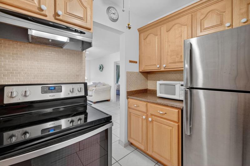  Condo & Townhome Photos