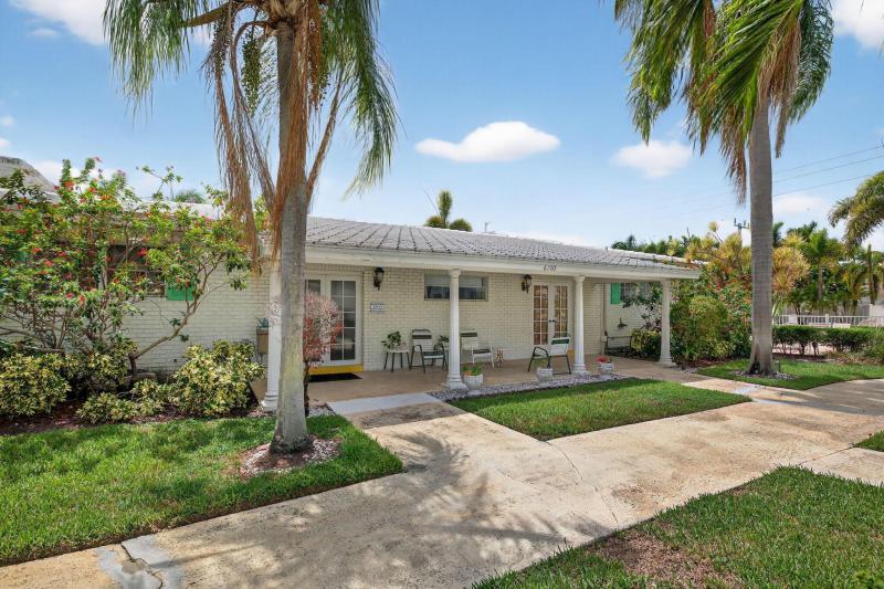  Condo & Townhome Photos
