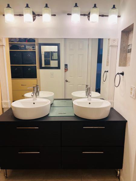  Condo & Townhome Photos