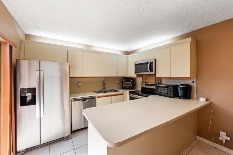  Condo & Townhome Photos