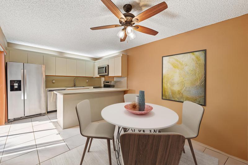  Condo & Townhome Photos