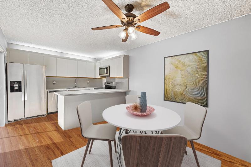  Condo & Townhome Photos