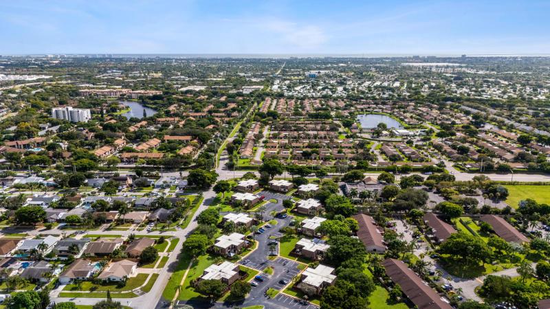  Condo & Townhome Photos