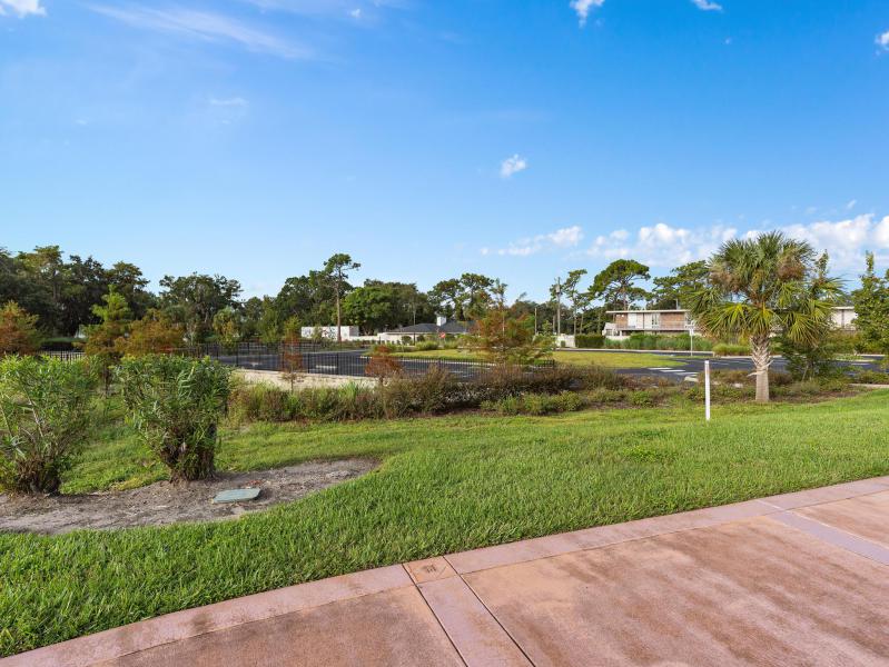  Commercial & Industrial Land Images 