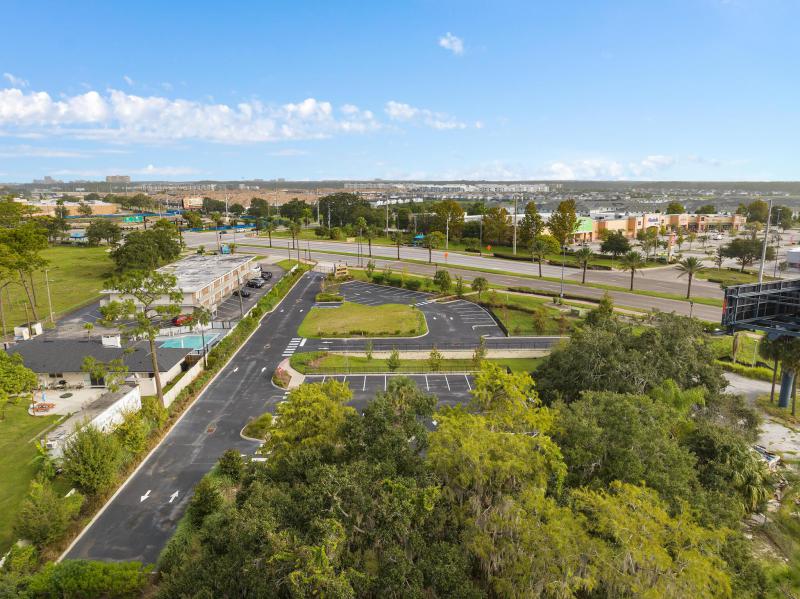  Commercial & Industrial Land Images 